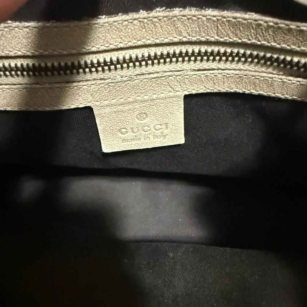 Gucci Beige and Brown Monogram Shoulder Bag - Picture 6 of 6